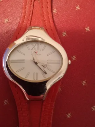 Reloj Viceroy Rojo y Plateado