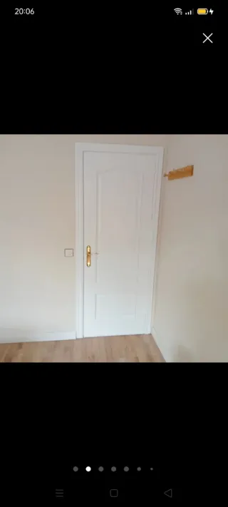 Pintamos lacamos puerta quitamos  gotelé alisados