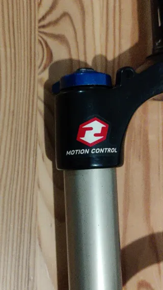 Horquilla Rockshox Pike 32 140mm Solo Air