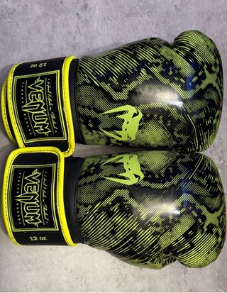 Guantes de boxeo Venum 12 oz