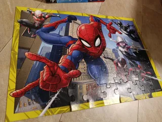 Puzzle Ravensburger Spider-Man Giant Floor 60 piez