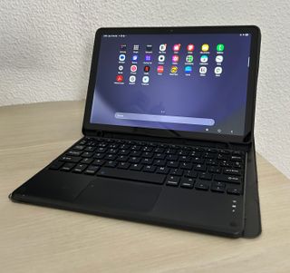 Tablet Samsung A9+ Negra con Teclado