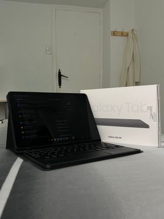 Tablet Samsung A9+ Negra con Teclado