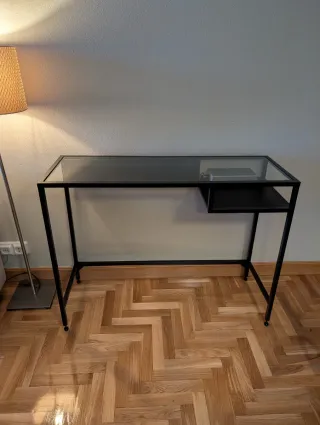 Mesa escritorio cristal y hierro negro