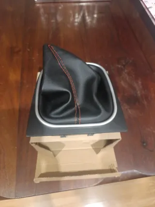 Funda Palanca Cambios Cuero Roja Golf 6