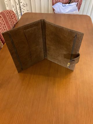 Carpeta de cuero