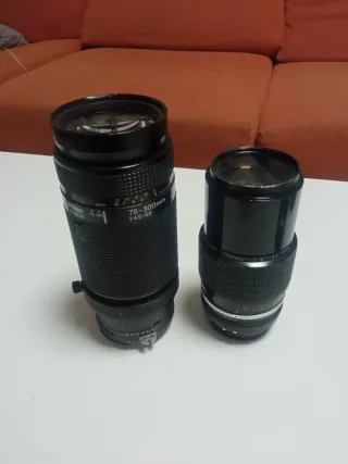 Objetivos Nikon 75-300mm y 200mm