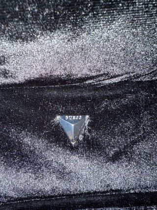 Chaqueta Guess mujer acolchada negra