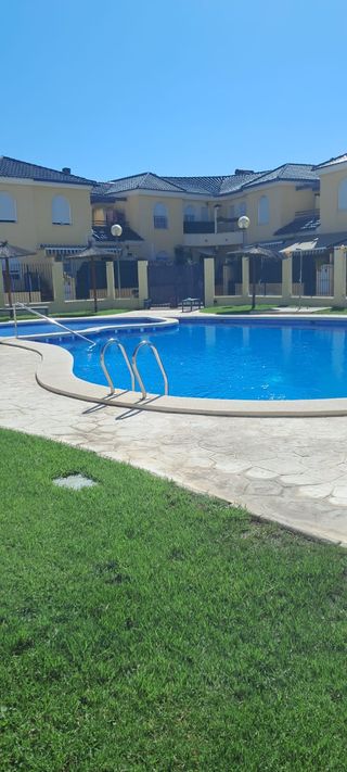 Se vende Duplex en urbanización muy familiar