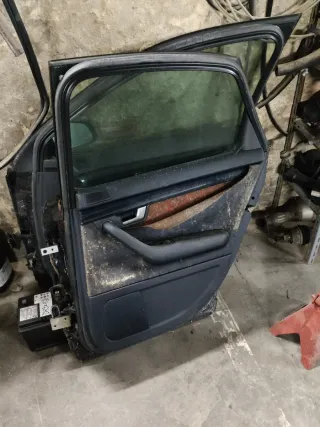 Puerta trasera derecha Audi A4 B6 1.9 TDI