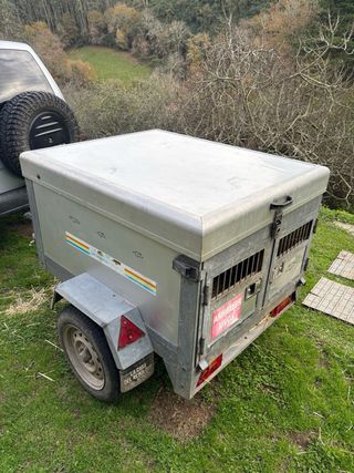 Remolque para perros de caza