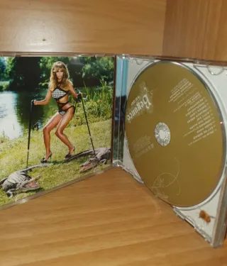 Lote 3 discos (2 Shakira + 1 Beyoncé)