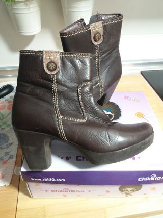 Botines de piel marrones