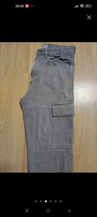 Pantalón cargo gris