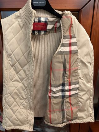 Chaleco Burberry Beige Sin Manga
