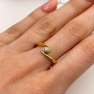 Anillo Oro 18kt con Diamante