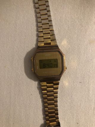 Reloj Casio Dorado Digital