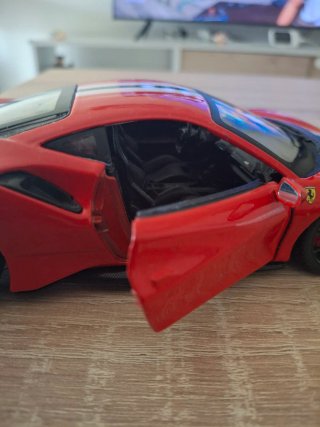 Ferrari 488 Pista 1:24