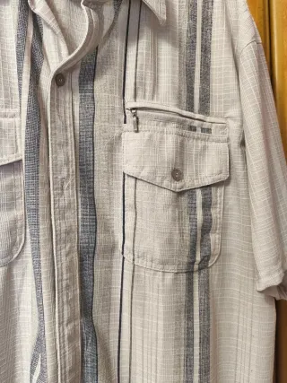 Camisa de hombre con rayas