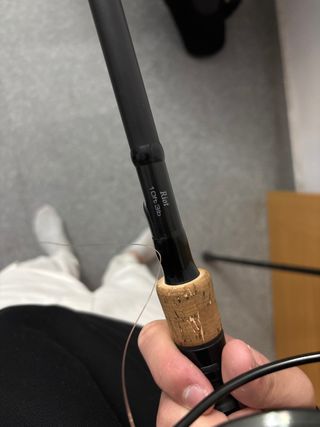 Caña de pescar Wichwood Riot 10ft 3lb+carrete