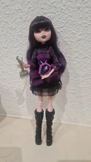 Muñeca Monster High Morada