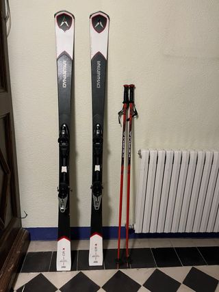Esquís Dynastar y Bastones Kerma
