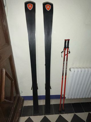 Esquís Dynastar y Bastones Kerma