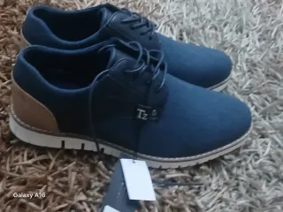 Zapatillas casuales azul y marrón