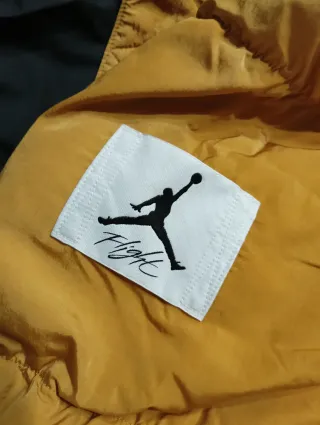 Chaqueta de plumas Jordan Essential Statement