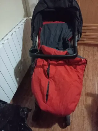 Silla de paseo ligera y saco bebé