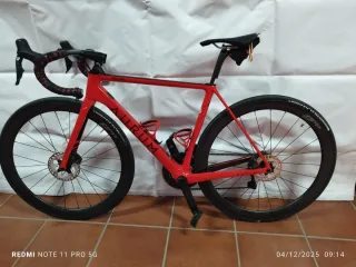 Bicicleta Carretera Aurum Magma Roja