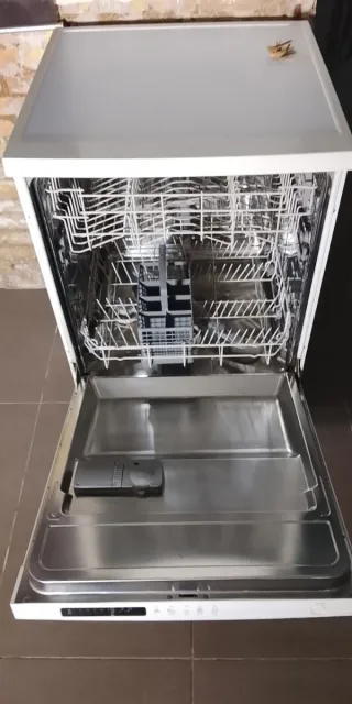 Lavavajillas Saivod en buen estado