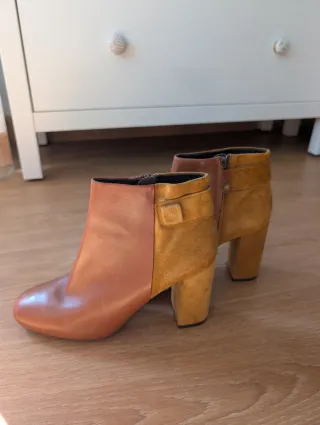 Botines Geox Piel y Ante Tacon