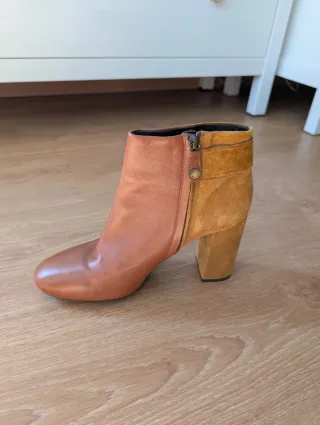 Botines Geox Piel y Ante Tacon