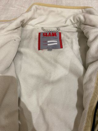 Cazadora Slam Beige, muy abrigada,