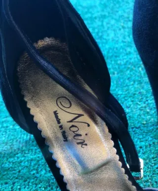 Tacchi eleganti in velluto n. 39