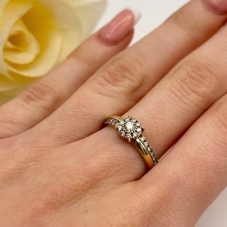 Anillo de oro 9kt con diamantes