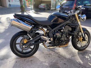 Triumph Street Triple 675 Negra