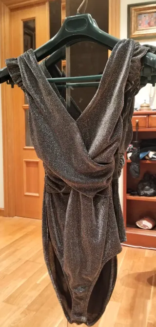 Body fiesta brillos espalda cruzada