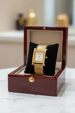 Reloj Skyline Dorado Mujer