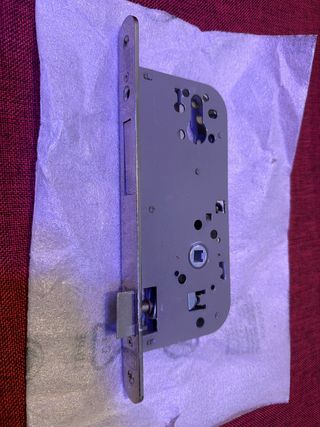 Cerradura de seguridad metálica