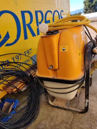 Cuba sulfatadora 400L solo se a gastado 3 veces