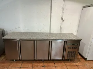 Mesa Fría Preparación Pizza Acero Inox coreco