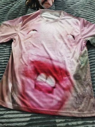 Camiseta y gorro divertido estampado