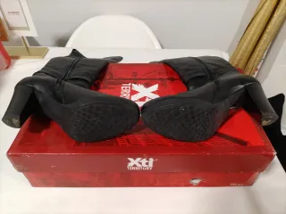 Botas altas de mujer negras