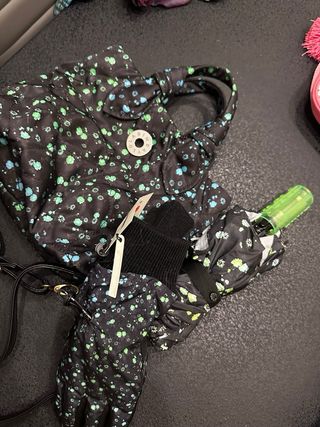 Bolso, guantes y paraguas Bimba y Lola