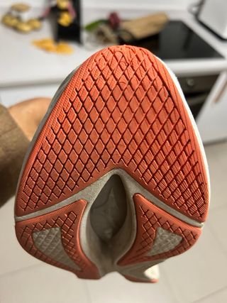 Zapatilla Mizuno Wave Rebellion Flash 2 Gris.