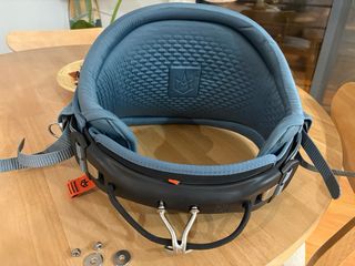 Arnés Kitesurf Manera Exo Adaptive Shell