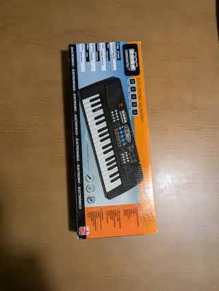 Órgano Microfono Electrónico REIG 8920 37 Teclas