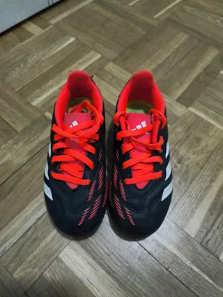 Botas de fútbol Adidas Predator número 29